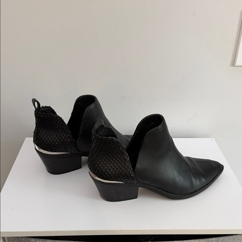 Express Black Textured Ankle Booties
